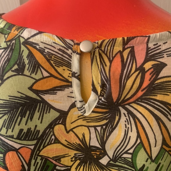 BAKU Fun Floral Top - Picture 8 of 14